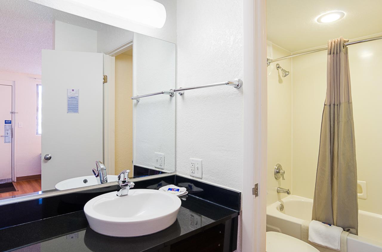 Motel 6 Denver Central - Federal Boulevard - thumb 32
