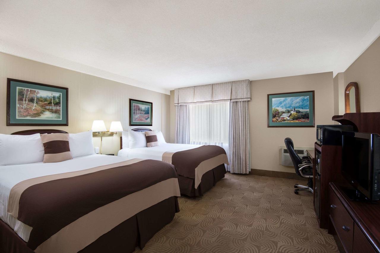 Ramada By Wyndham Denver Downtown - thumb 18