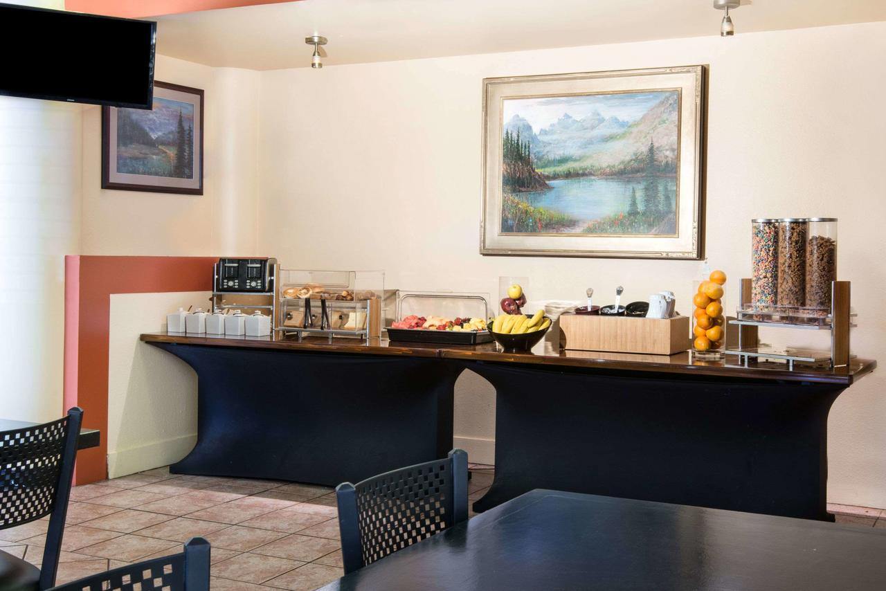 Ramada By Wyndham Denver Downtown - thumb 21