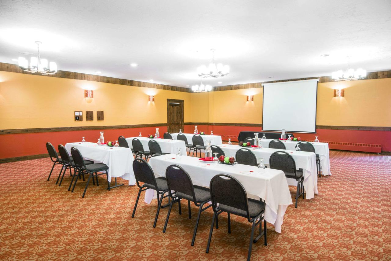 Ramada By Wyndham Denver Downtown - thumb 17