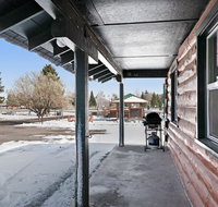 Foothills Lodge and Cabins - Accommodation Denver