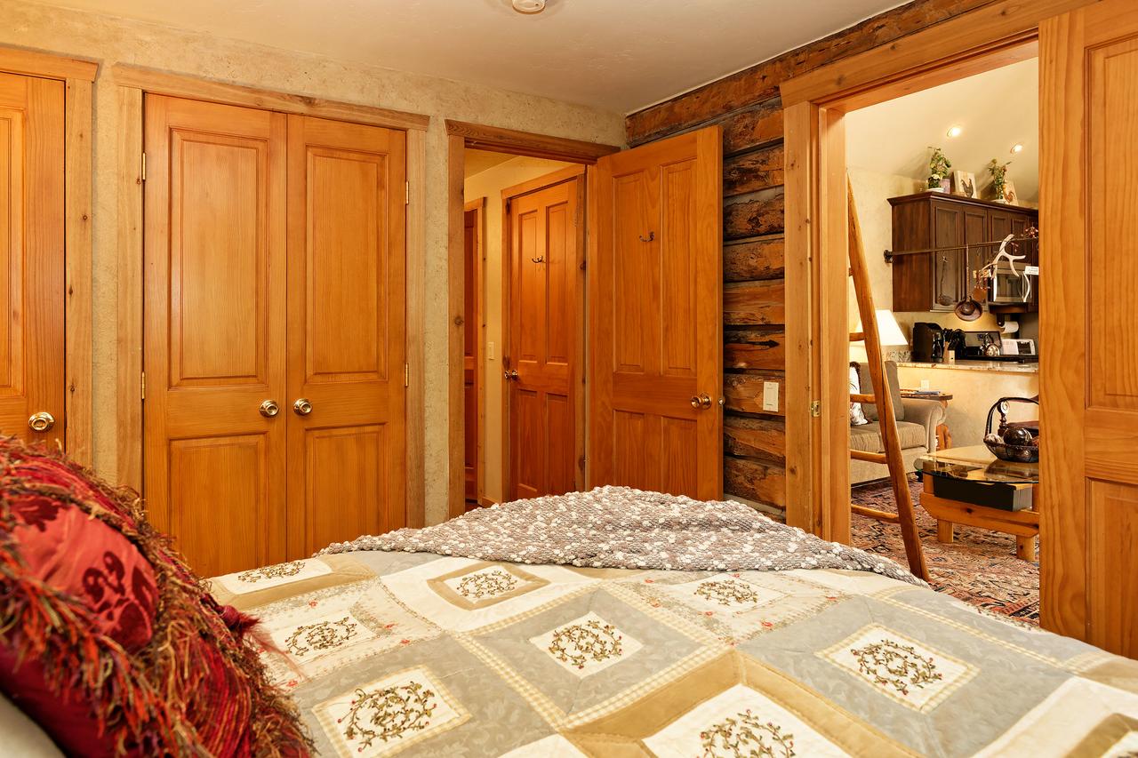 Lodge At River's Edge - thumb 11