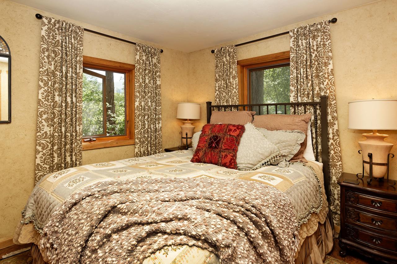 Lodge At River's Edge - thumb 10