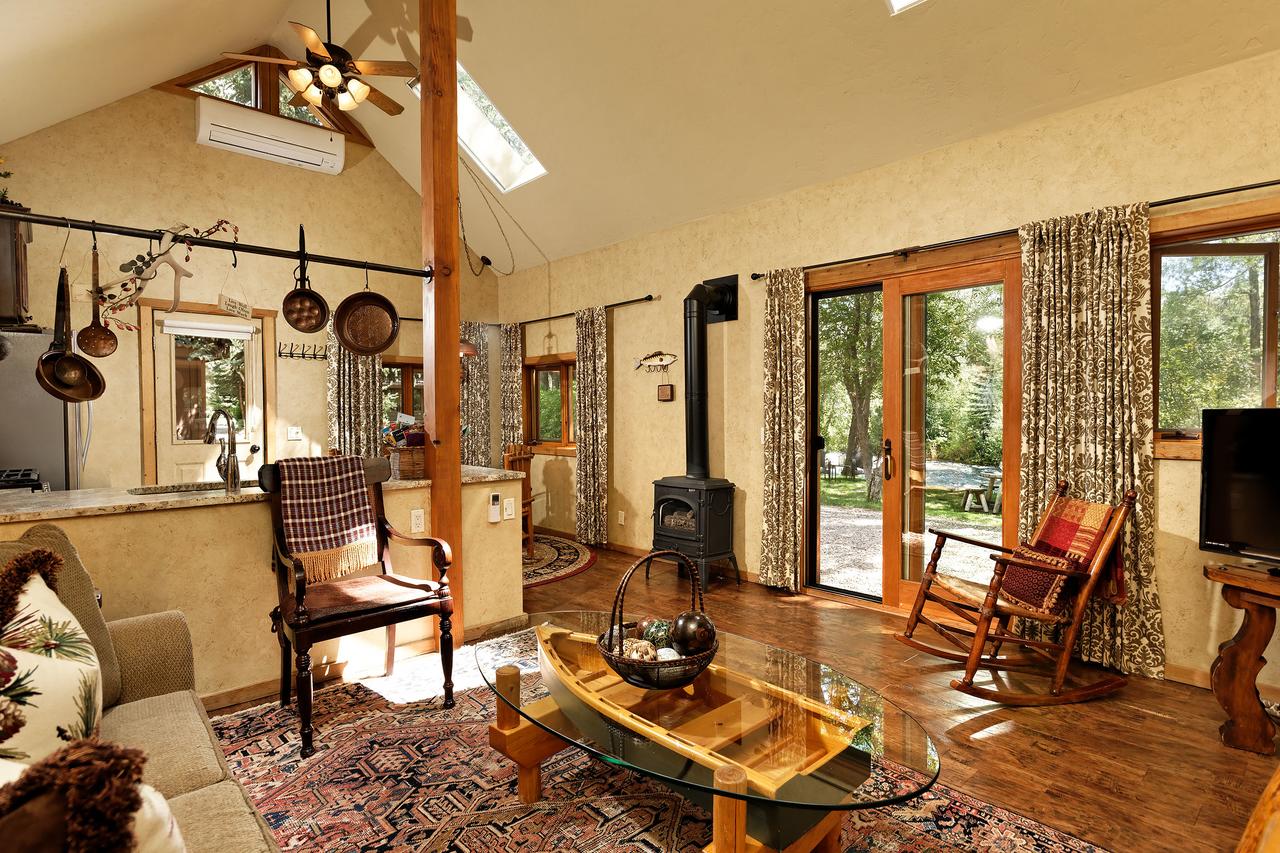 Lodge At River's Edge - thumb 3