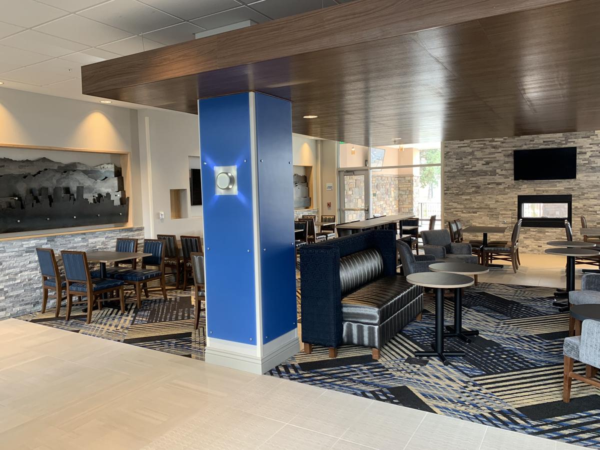 Holiday Inn Express & Suites - Aurora Medical Campus - thumb 8