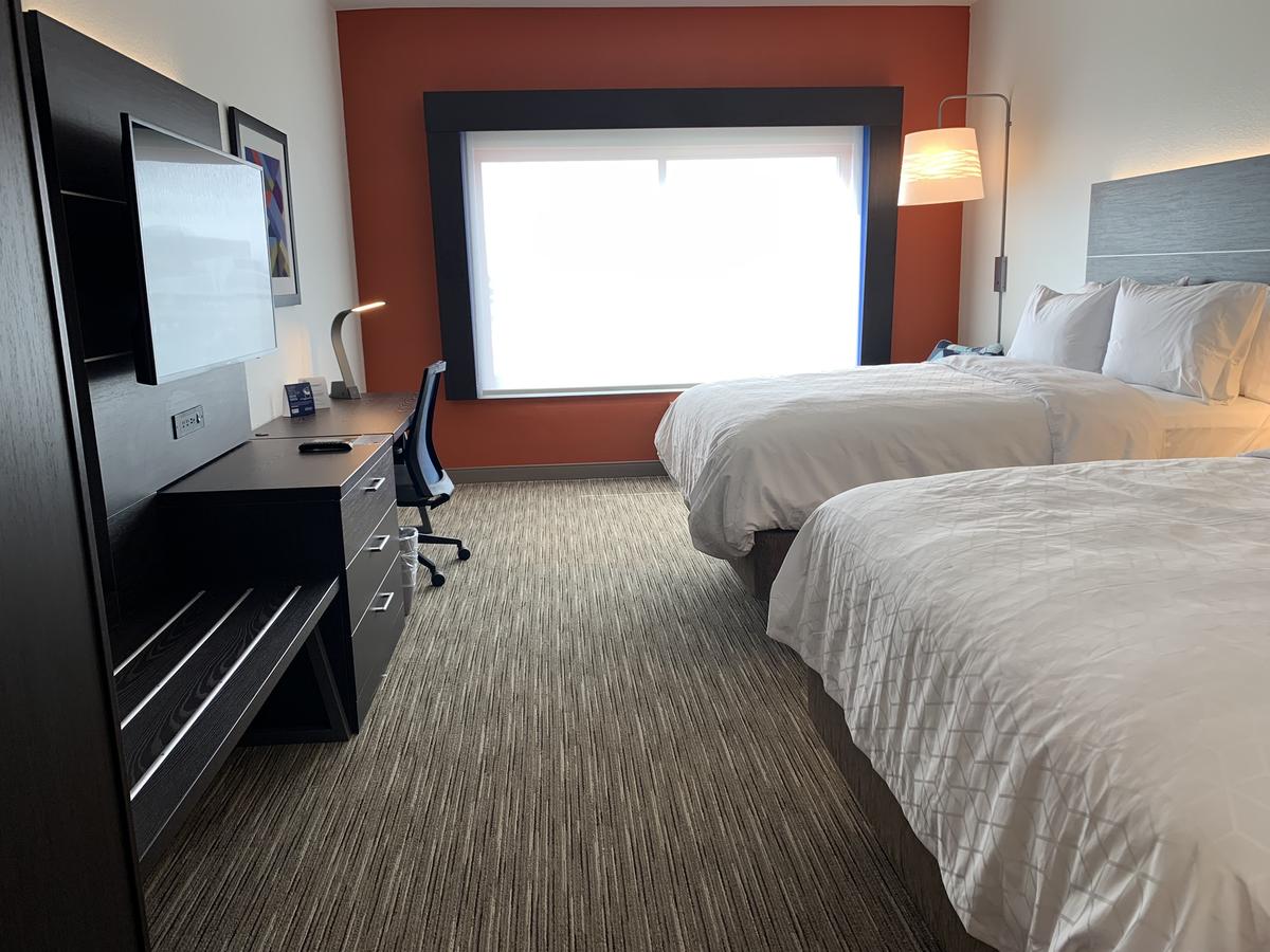 Holiday Inn Express & Suites - Aurora Medical Campus - thumb 3