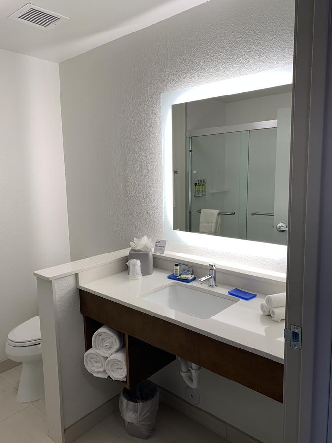 Holiday Inn Express & Suites - Aurora Medical Campus - thumb 9
