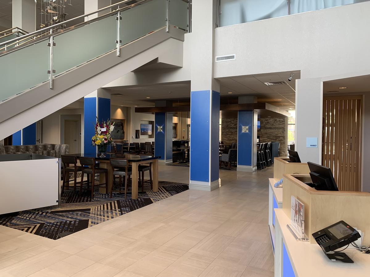 Holiday Inn Express & Suites - Aurora Medical Campus - thumb 2