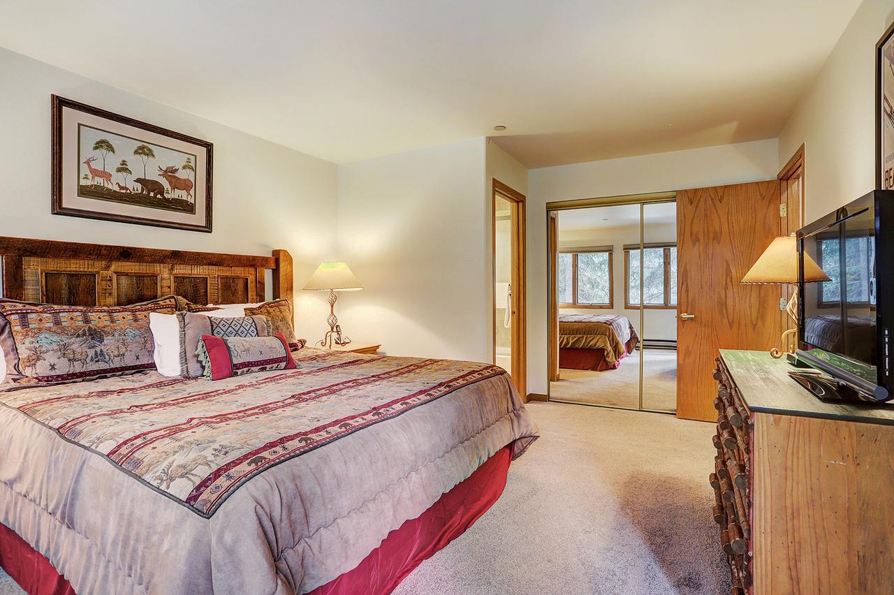 Newly Renovated 2 Bed/ 2 Bath Beaver Creek Condo Condo - thumb 25