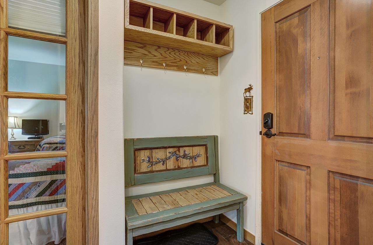 Newly Renovated 2 Bed/ 2 Bath Beaver Creek Condo Condo - thumb 19