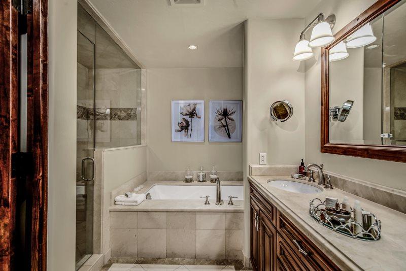 Snowmass Village, 4 Bedroom At Timbers Club - Ski-in Ski-out - thumb 2