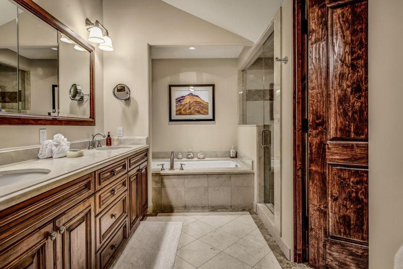 Snowmass Village, 4 Bedroom At Timbers Club - Ski-in Ski-out - thumb 12