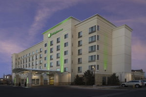 Holiday Inn & Suites Denver Airport