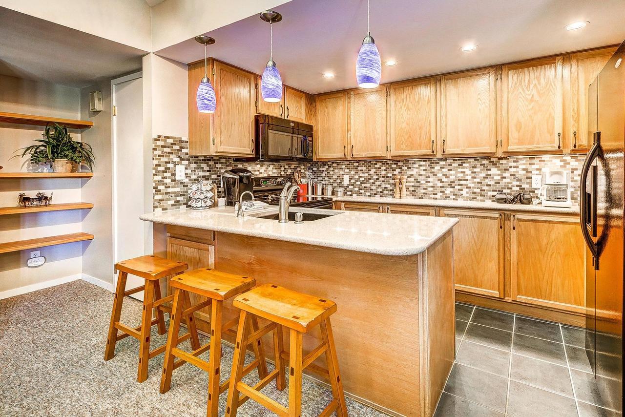 1088 Wild Irishman Condo - thumb 6