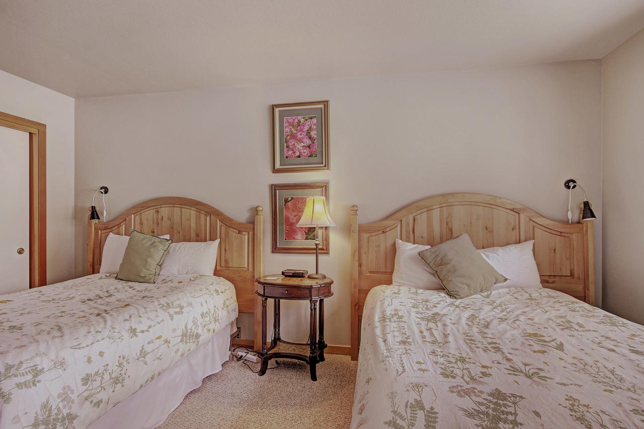 2164 The Pines Condo - thumb 9