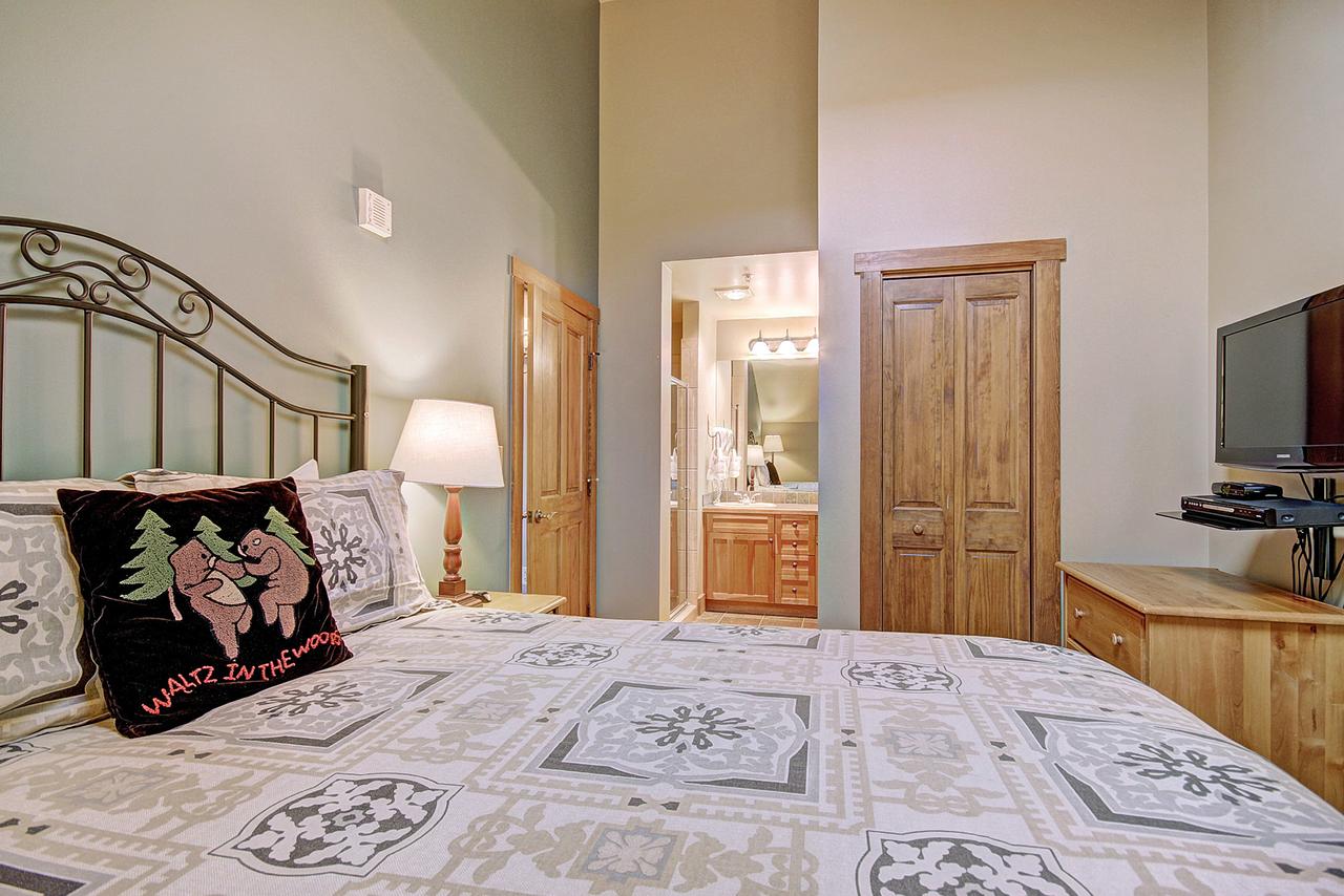 2317 Red Hawk Lodge Condo - thumb 10