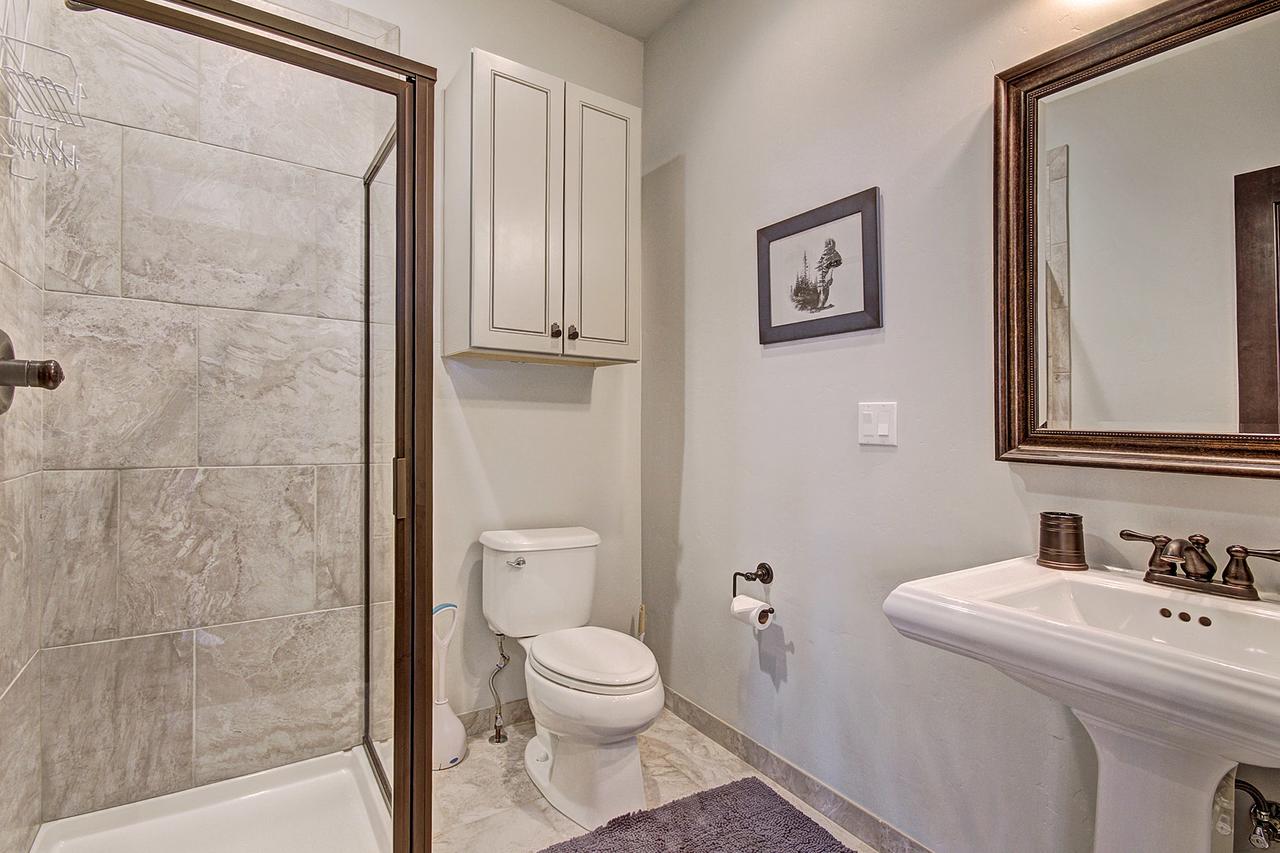 78 Alders Condo - thumb 12