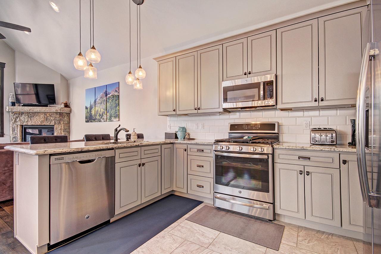 78 Alders Condo - thumb 20
