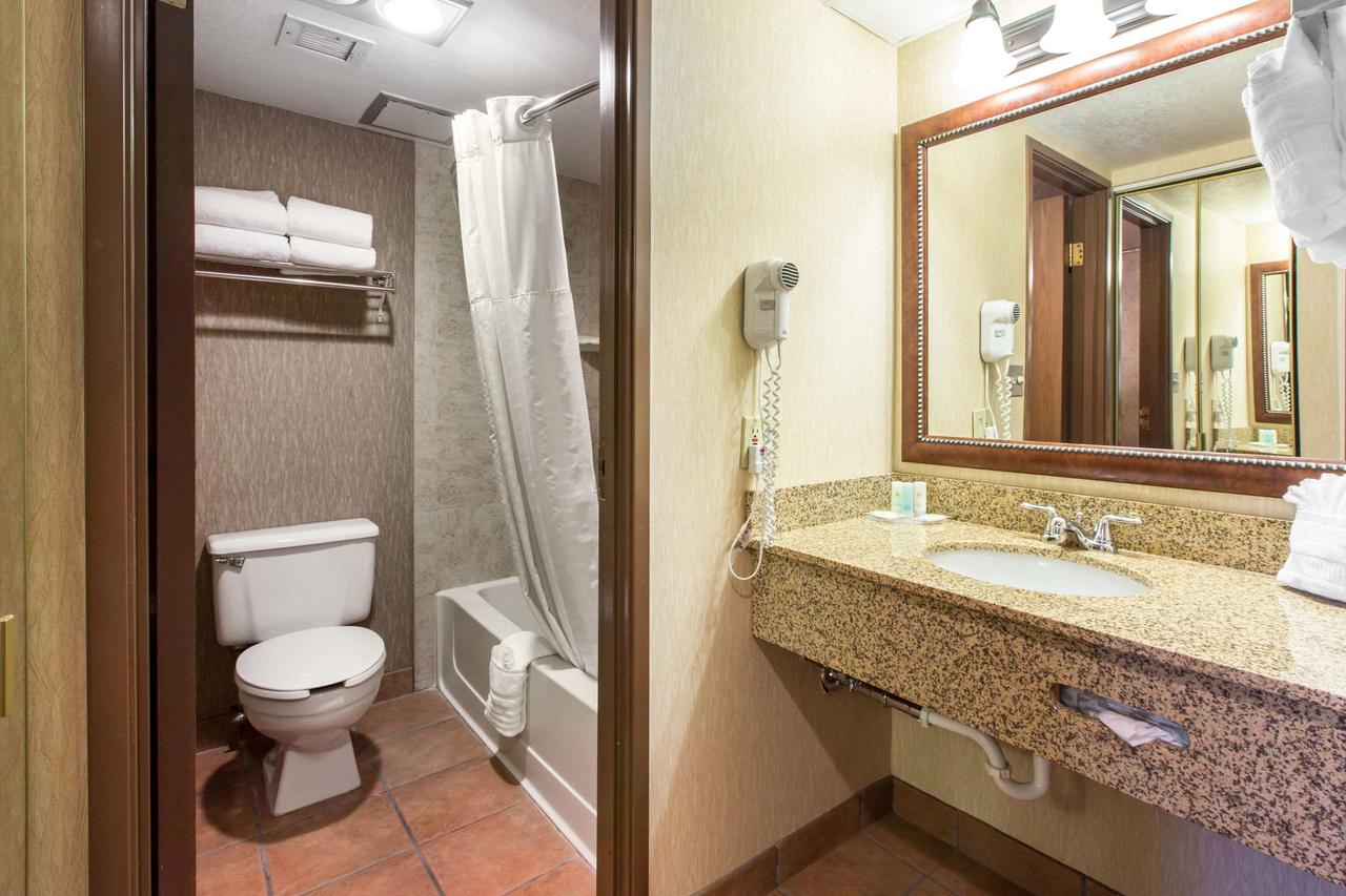 Comfort Inn Near Vail Beaver Creek - thumb 22
