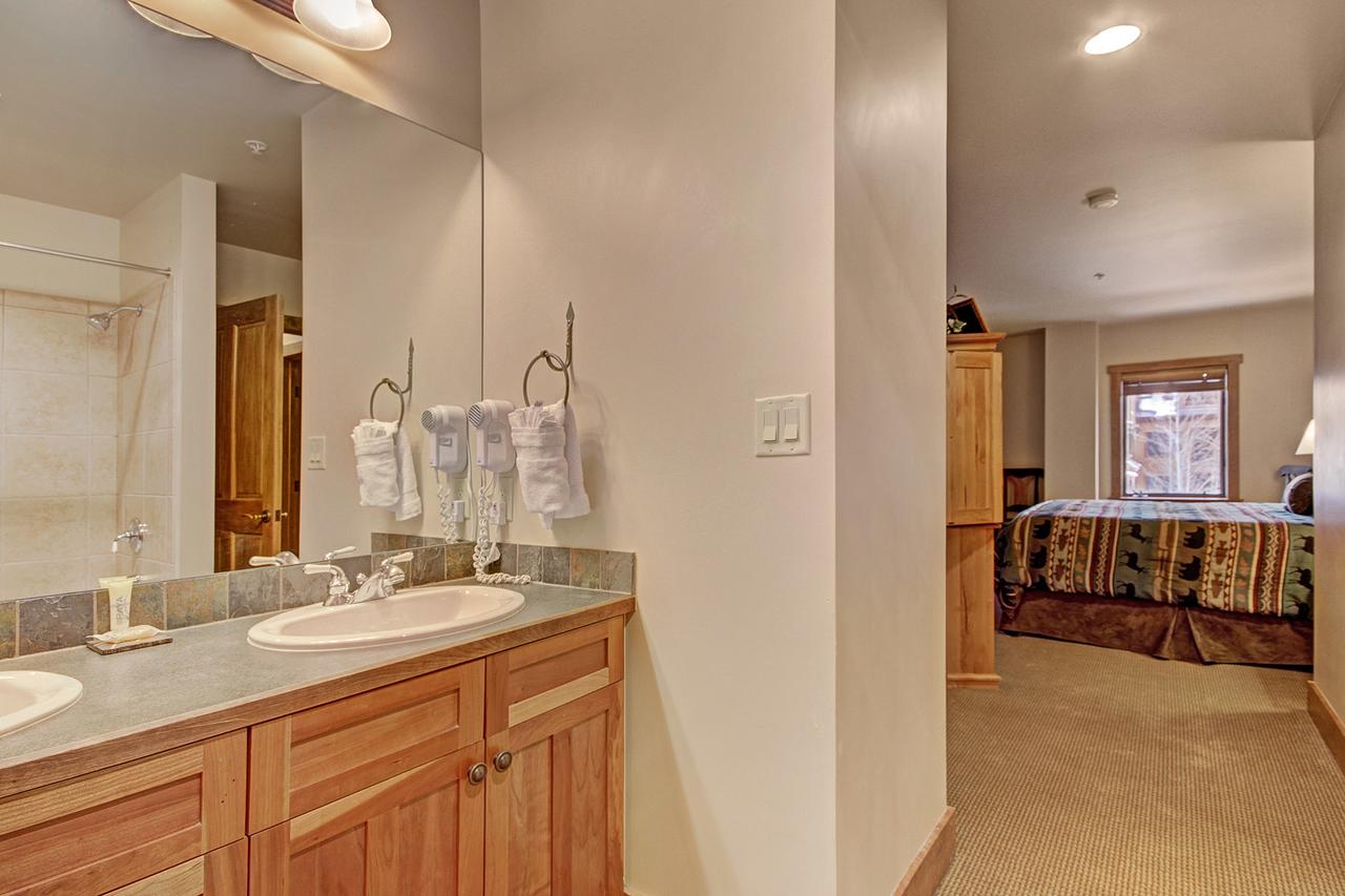 2296 At Red Hawk Lodge Condo - thumb 25