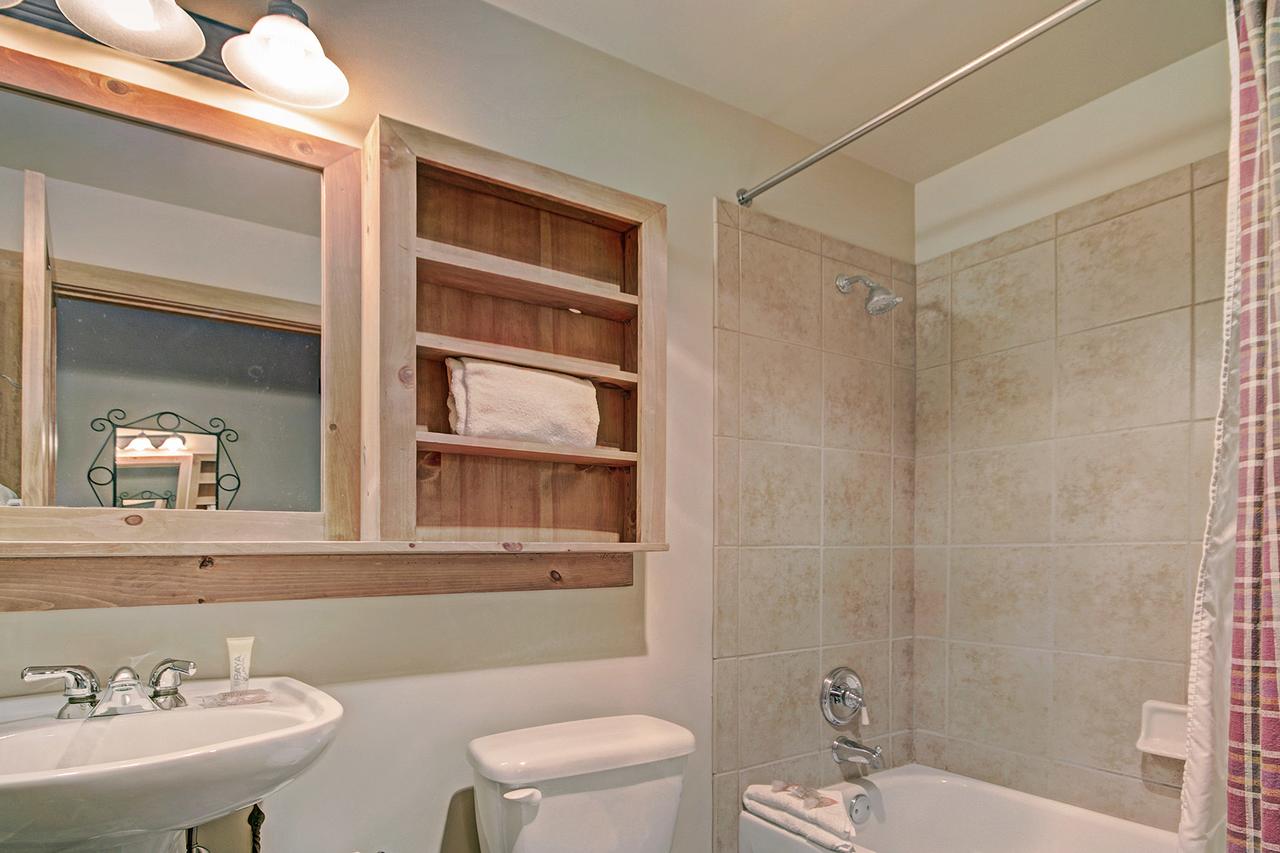 2296 At Red Hawk Lodge Condo - thumb 26