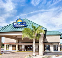 Days Inn  Suites by Wyndham Davenport - Accommodation Denver