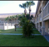 Plaza Inn and Suites - Accommodation Denver