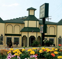 Four Seasons Inn - Accommodation Denver