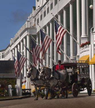 Grand Hotel - thumb 1