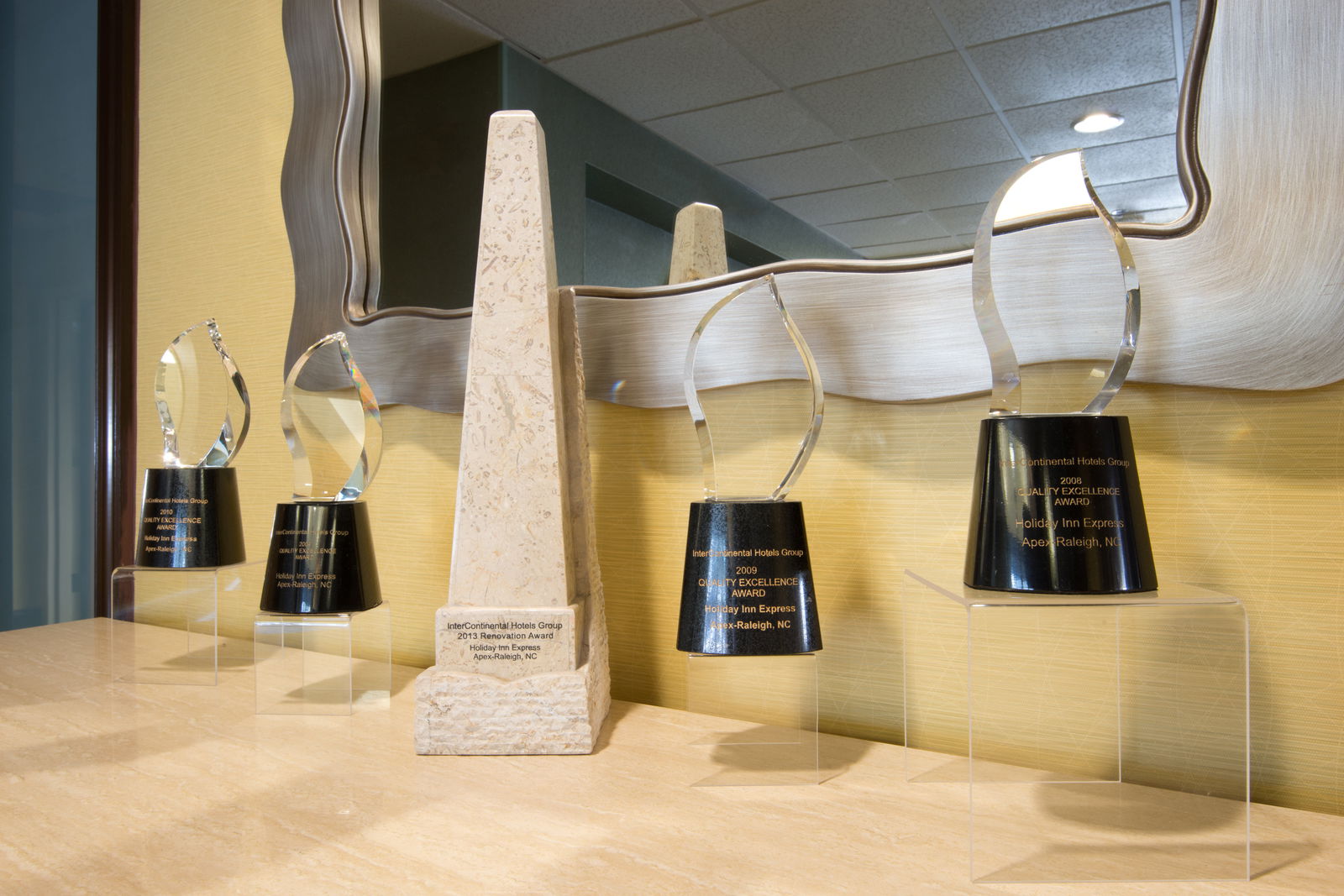 Holiday Inn Express Apex - thumb 2