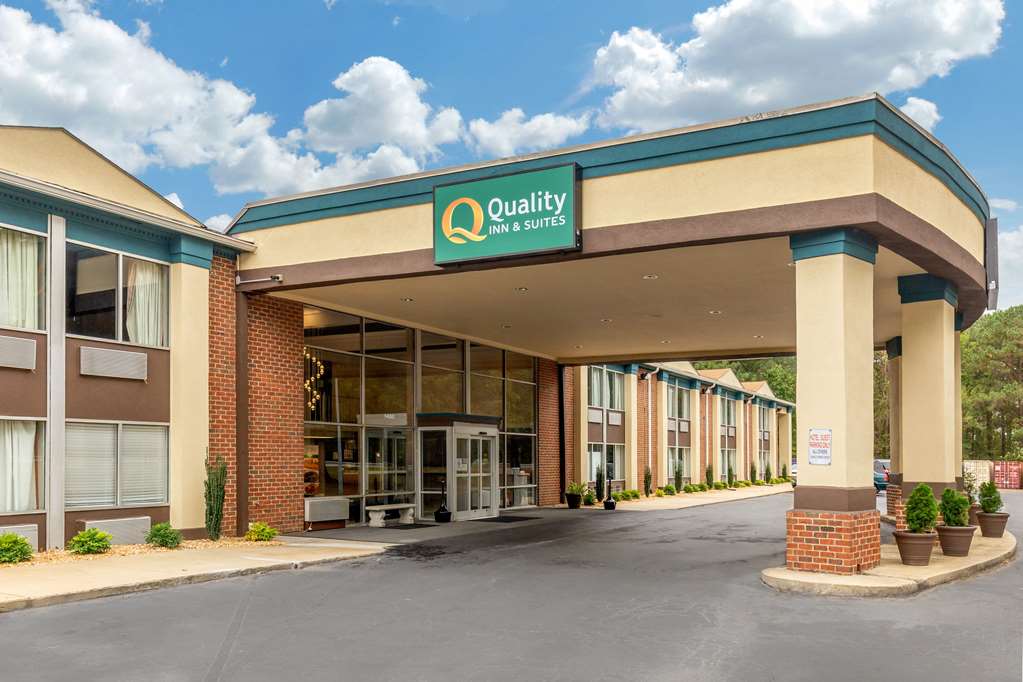 Quality Inn & Suites - thumb 2