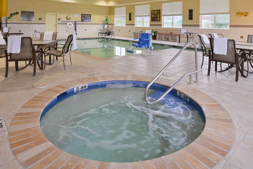 Hampton Inn Alpine - thumb 7