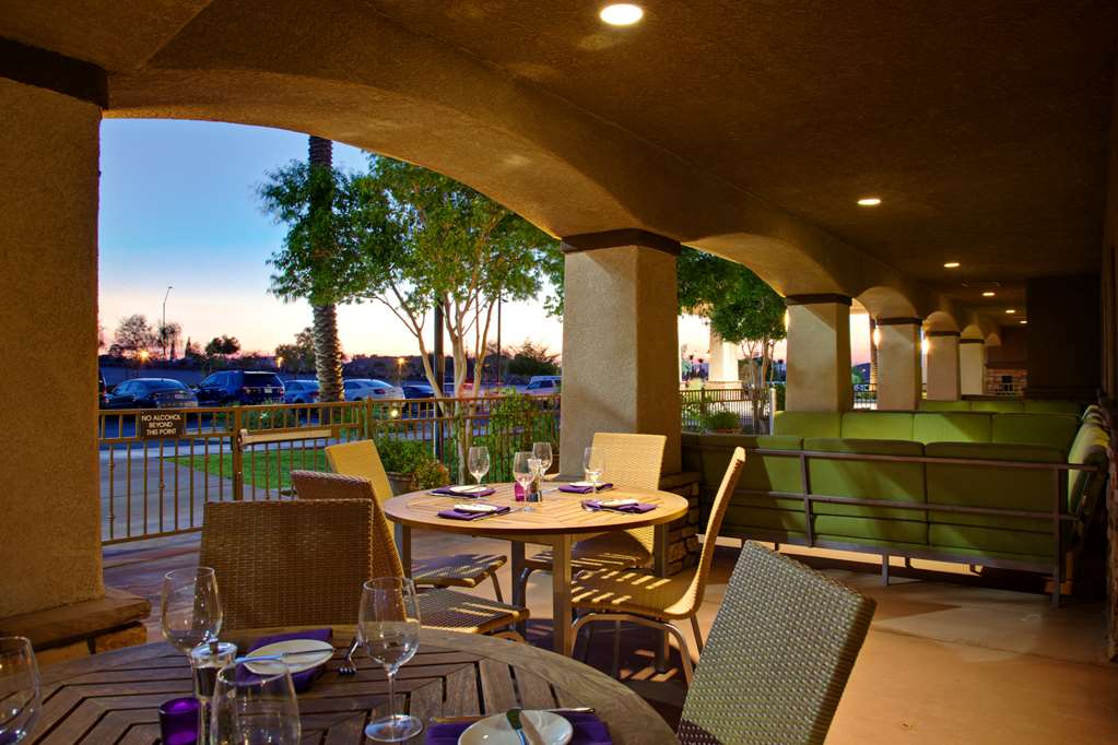 Radisson Hotel Yuma - thumb 14