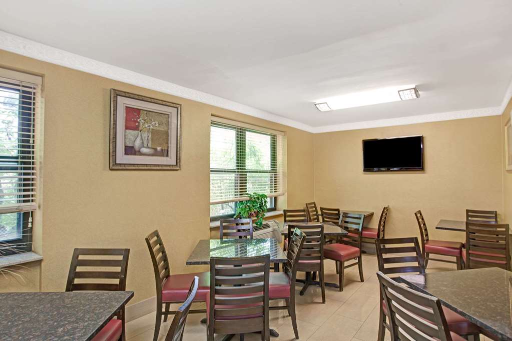 Days Inn Brooklyn - thumb 14