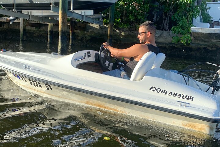 Mini Powerboat Rental