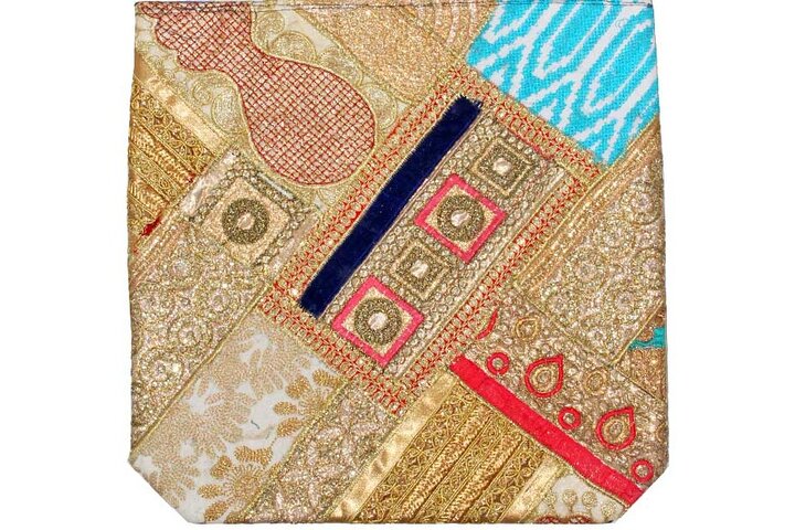 Sound Bath Meditation And Yoga Experience: Retail Therapy Gift For Women - thumb 3