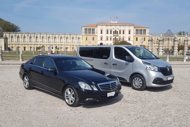 Jacksonville City To Jacksonville Airport (JAX) - Departure Private Transfer - thumb 1