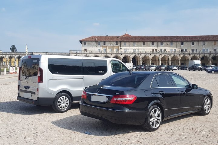 Jacksonville City To Jacksonville Airport (JAX) - Departure Private Transfer - thumb 3