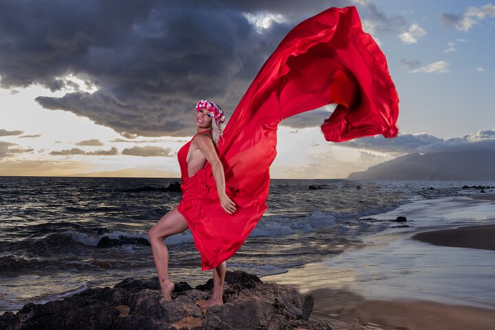Wailea Beach Private Maui Flying Dress Photoshoot Experience - thumb 5