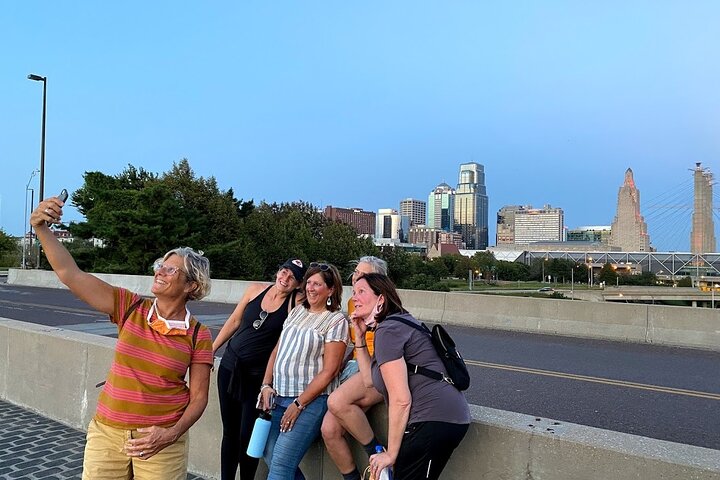 Crossroads And Westside Sunset Hike - thumb 1