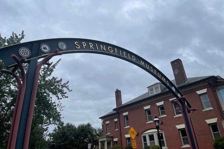 VIP Private Rockwell, Dr. Seuss, & Mark Twain Museums Full Day Tour - thumb 4