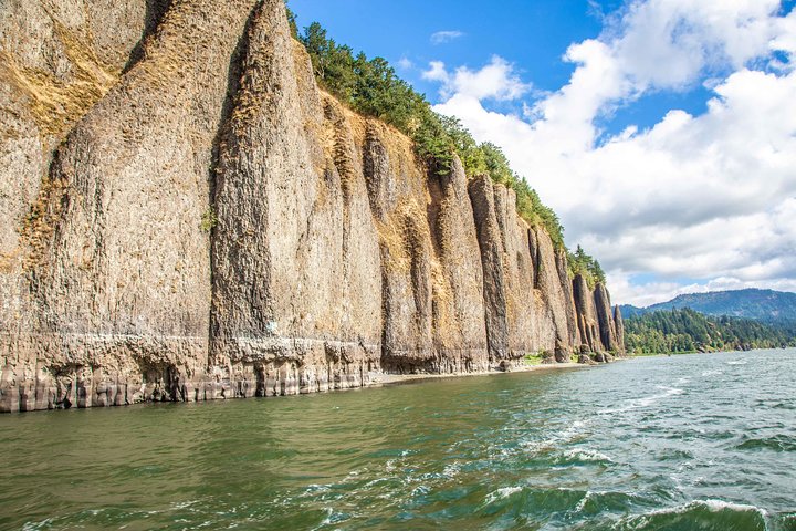 7 Wonders Of The Gorge Cruise - thumb 1