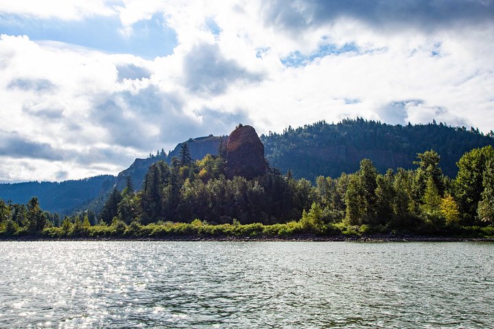 7 Wonders Of The Gorge Cruise - thumb 5