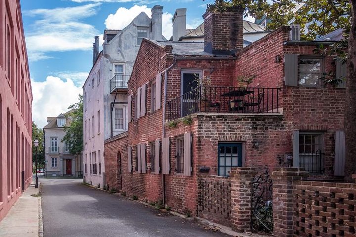 2-Hour Historic Charleston Guided Sightseeing Walking Tour - thumb 1