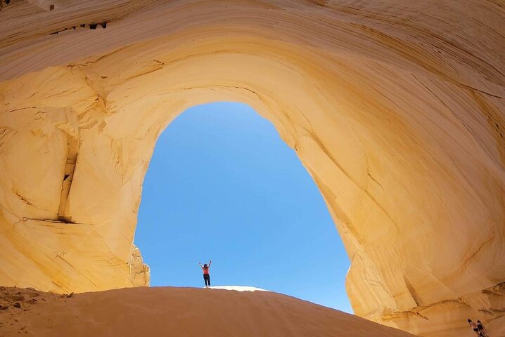 (Private Tour) Great Chamber Sand Cave Adventure - thumb 1