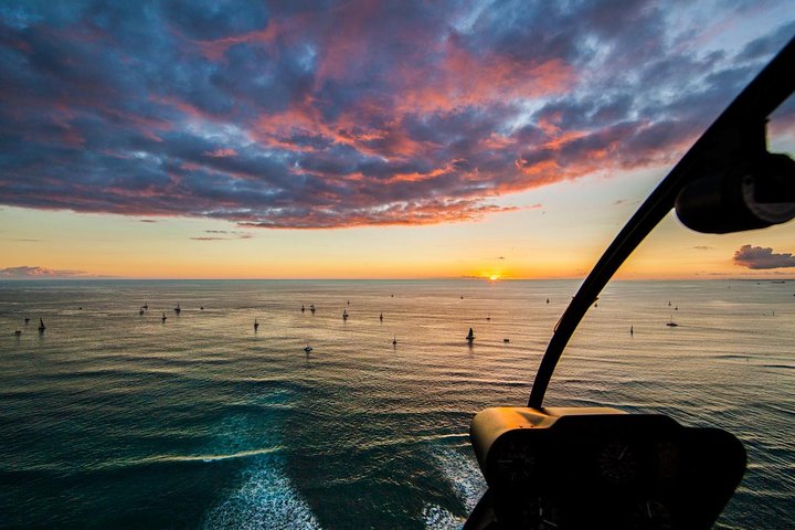 Waikiki Sunset - 50 Min Helicopter Tour - Doors Off Or On - thumb 2