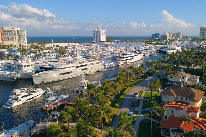 90-Minute Narrated Sightseeing Cruise in Fort Lauderdale
